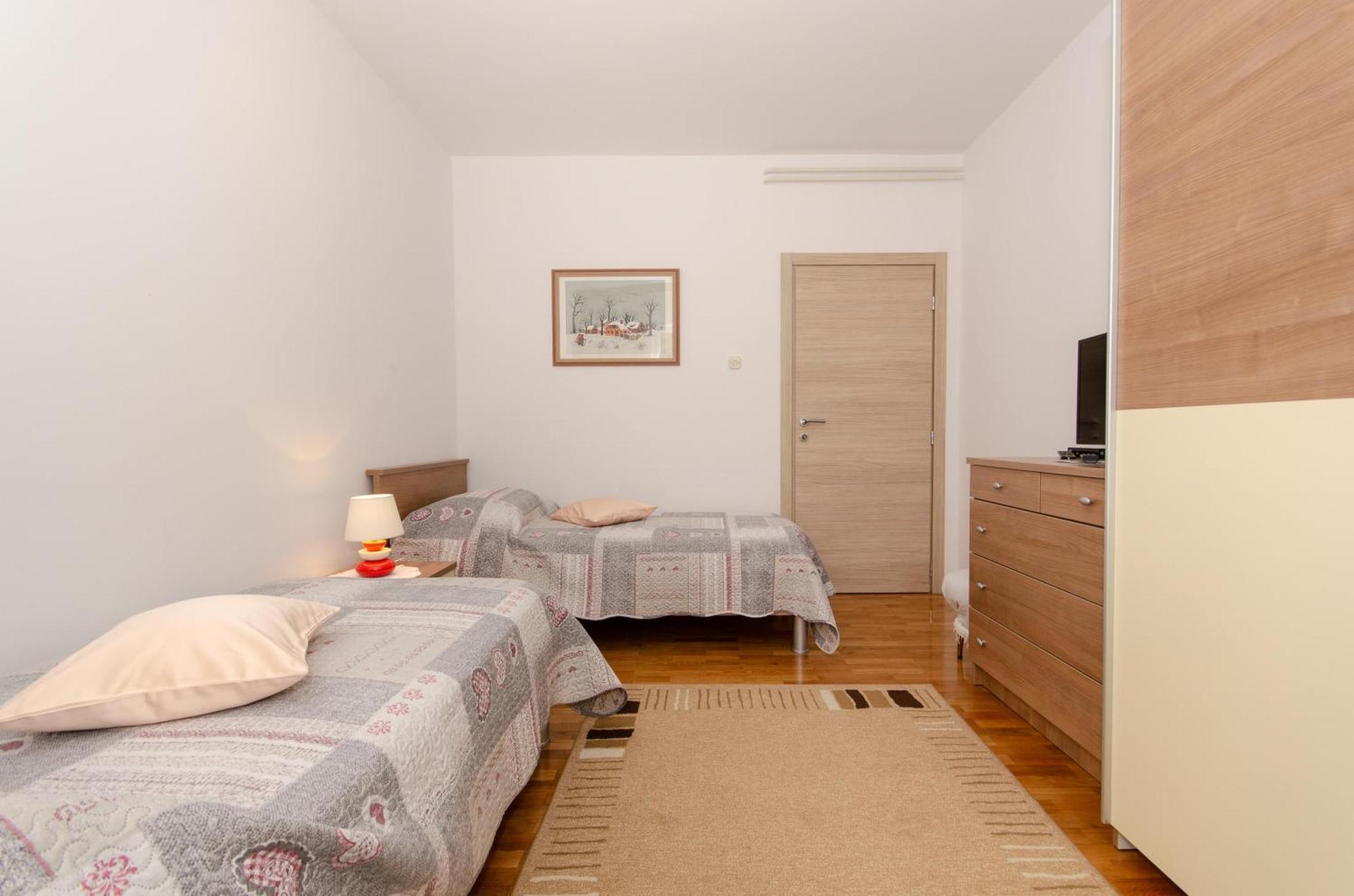 Apartments Bungavilia Rovinj Exterior foto